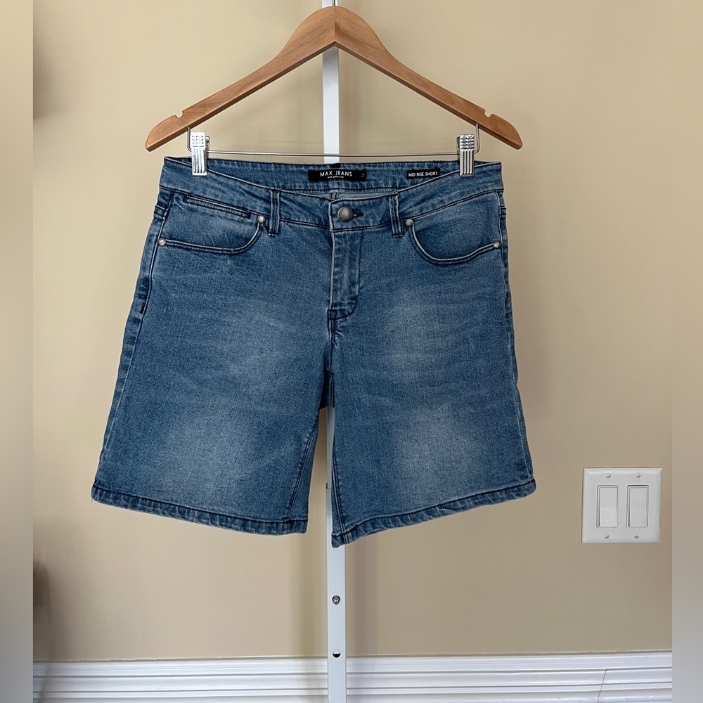 Max Jeans Mid Rise Shorts Size 8